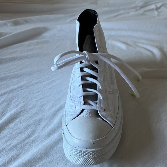 Converse Chuck Taylor Hi-Cut All White Size US 11 Men US 13 Women - Picture 6 of 8